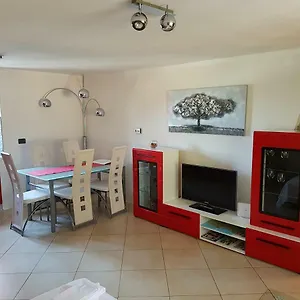 Appartement Chuck Vrh (Krk)